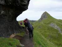 Pomaly op���ame tajomn� skaln� �tvary Quiraingu