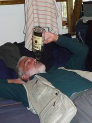 Nez�vidie� - �utova�. Prebieha boj o posledn� kvapku whisky !!