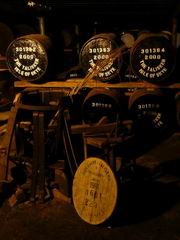 V dubov�ch sudoch zreje whisky minim�lne 3 roky